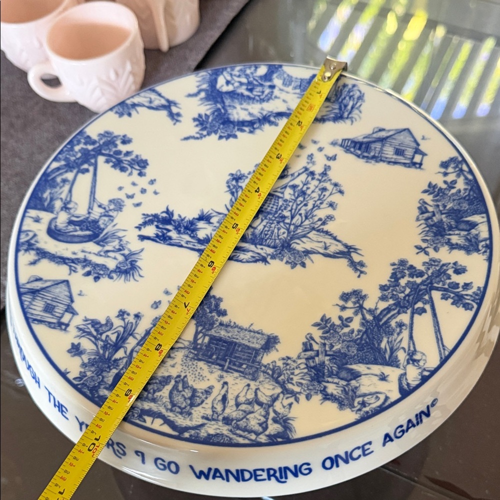 Rare Dolly Parton Blue and White Cake Stand - Picture 3 of 9